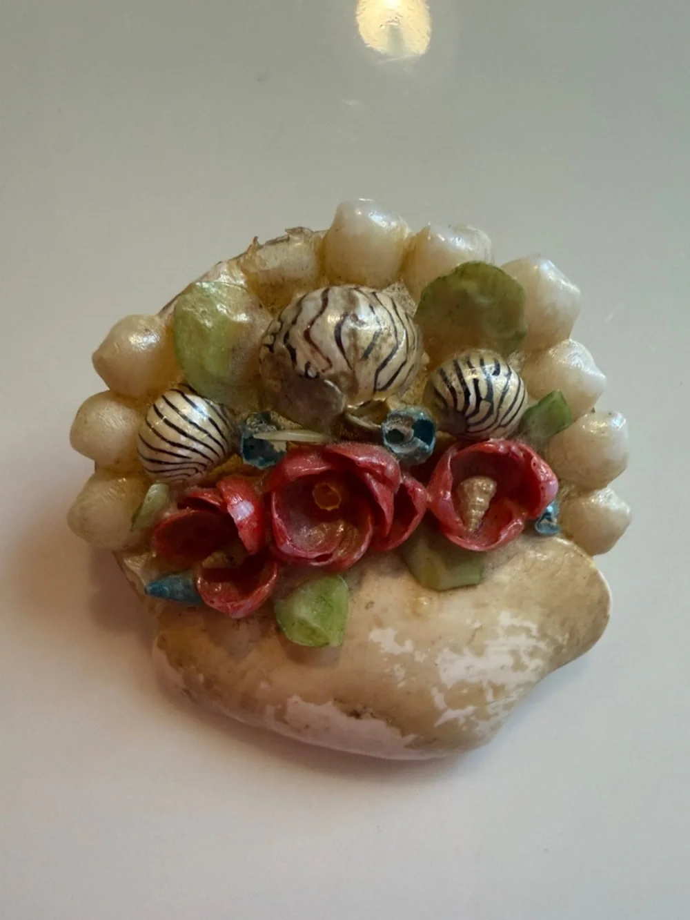VTG Floral Shell Brooch - Sailor'sValentine